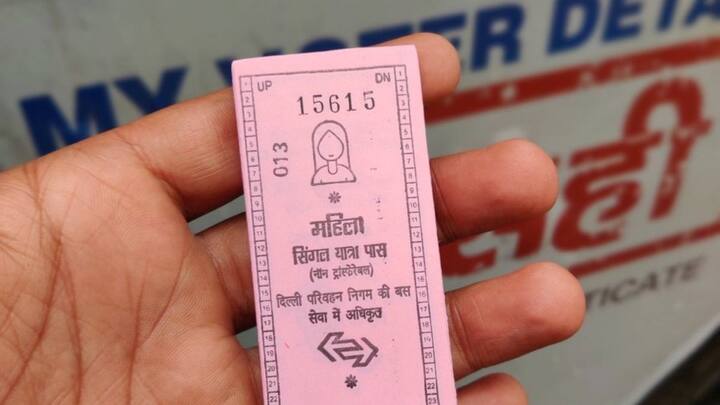 दिल्ली का पिंक सहेली स्मार्ट कार्ड पुराने चले आ रहे पिंक स्लिप को रिप्लेस करेगा. आपको बता दें साल 2019 में जब बसों में फ्री ट्रेवल के लिए स्कीम शुरू की तो पिंक स्लिप लेकर फ्री ट्रेवल करने का मौका मिलता था. लेकिन अब इसके लिए इस कार्ड की जरूरत होगी.
