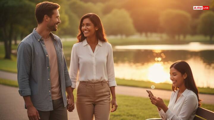 लव राशिफल (Love): प्रेम संबंधों में मधुरता बनी रहेगी. एक-दूसरे के प्रति समझ बढ़ेगी और रिश्ते में स्थिरता आएगी. अविवाहित लोगों के लिए नया रिश्ता शुरू होने के संकेत हैं. पुरानी गलतफहमियां दूर हो सकती हैं.