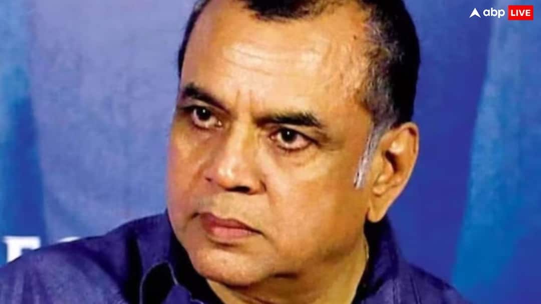 Paresh Rawal once attacked audience member hitting a man on the head with a stone जब परेश रावल ने शख्स के सिर पर पत्थर से किया हमला, ऑडियंस मेंबर को भी जड़े थे थप्पड़