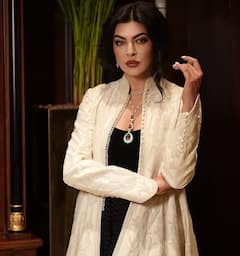 Sushmita Sen Photos: 49 વર્ષની ઉંમરમાં કતારમાં સુષ્મિતા સેનનો કાતિલ અંદાજ