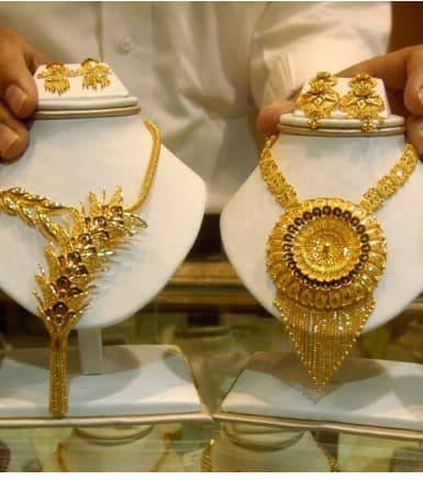 ਸੋਨੇ-ਚਾਂਦੀ ਦੀਆਂ ਲਗਾਤਾਰ ਡਿੱਗ ਰਹੀਆਂ ਕੀਮਤਾਂ, ਬਜ਼ਾਰਾਂ 'ਚ ਗਾਹਕਾਂ ਦੀਆਂ ਵਧੀਆਂ ਰੌਣਕਾਂ...