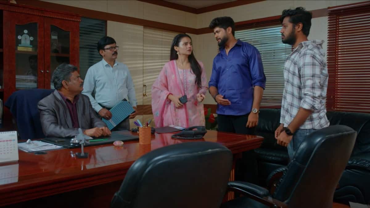 Chinni Serial Today November 4th: చిన్ని సీరియల్: మధు స్కామ్ కేసులో ట్విస్ట్! మ్యాడీతో పాటు దేవా సాయం నిజమేనా?