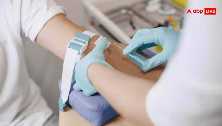 40 के बाद पुरुषों में मूत्राशय कैंसर का खतरा भी बढ़ता है. इसके लिए समय-समय पर यूरिन टेस्ट या अन्य जांच कराना जरूरी है.