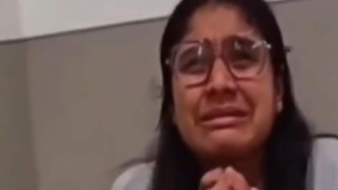 Indian Woman Caught Pleading With Police After Alleged Shoplifting At US Target Store: WATCH
