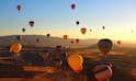 Best Places To Take A Hot Air Balloon Ride: గాల్లో తేలినట్టు ఉంటుంది! గుండె పేలినట్టూ ఉంటుంది! భారతదేశంలోని టాప్‌  హాట్ ఎయిర్ బెలూనింగ్ రైడ్‌ స్పాట్స్ ఇవే!