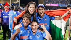 বিশ্বজয়ের পরেই স্মৃতি, জেমাইমাদের জন্য বিরাট অঙ্কের আর্থিক পুরস্কারের ঘোষণা মহারাষ্ট্র সরকারের