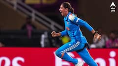 'ওঁরা দু'জন আমাকে খুব সাপোর্ট করেছেন', দেশকে বিশ্বকাপ এনে দিয়ে ২ কিংবদন্তির নাম উল্লেখ হরমনপ্রীতের