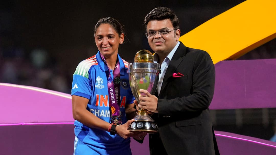 Harmanpreet Kaur Equals MS Dhoni’s Unique Achievement With World Cup Triumph