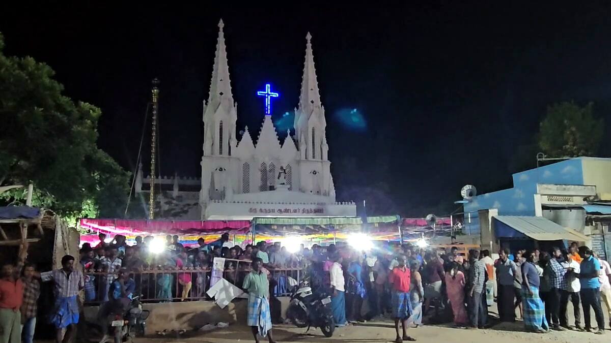 dindigul: கும்பாபிஷேக சர்ச்சை! சிறை நிரப்பும் போராட்டம்! நீதிமன்ற உத்தரவுக்கு பின்னணியில் என்ன நடந்தது?