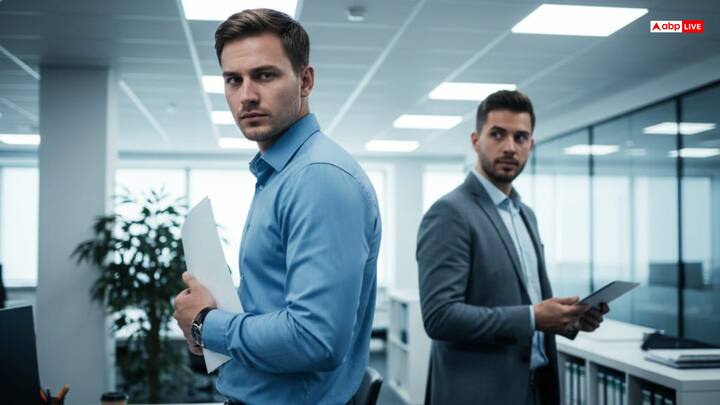 Business and job: This month will be mixed for businessmen. There is no need to be particularly worried. Keep full focus on business. There is no need to take too much money. If you are doing a job, be careful, do not trust your colleagues. They will try to trouble you in some way. You will not get support from officers. Pay attention to what your boss says.