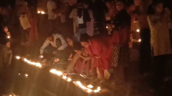 हा सोहळा पाहण्यासाठी पहाटेपासूनच पंचगंगा नदी घाटावर कोल्हापूरकरांनी गर्दी केली होती.