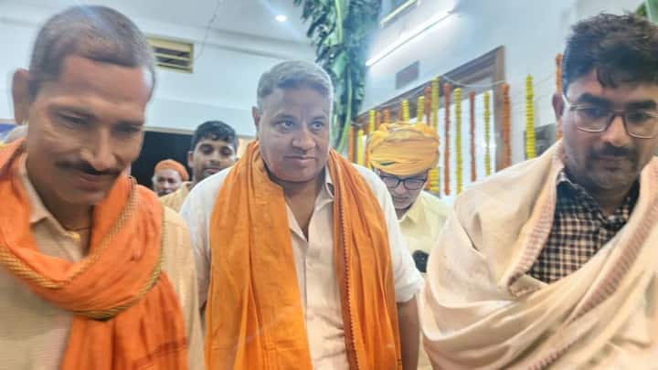 बेगूसराय सीट पहले वामपंथ का गढ़ रही है. अब मुकाबला बीजेपी के कुंदन कुमार और कांग्रेस की अमिता भूषण के बीच है.