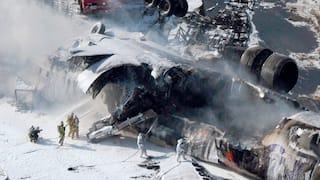 Louisville: અમેરિકામાં લુઈસવિલે એરપોર્ટ પર કાર્ગો પ્લેન ક્રેશ, ત્રણના મોત, 11 ઈજાગ્રસ્ત