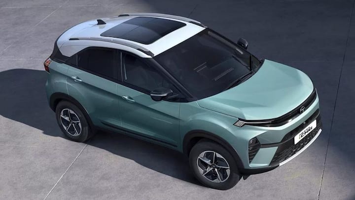 टाटा नेक्सॉनचे पेट्रोल आवृत्ती 17-18 किमी/लीटर इंधन कार्यक्षमता देते आणि त्याची डिझेल आवृत्ती 24.08 किमी/लीटर पर्यंत इंधन कार्यक्षमता देते.