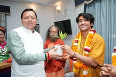 मुख्यमंत्री आवास में आध्यात्मिक संगम, संत समाज ने सीएम धामी को दिया आशीर्वाद, देखें तस्वीरें