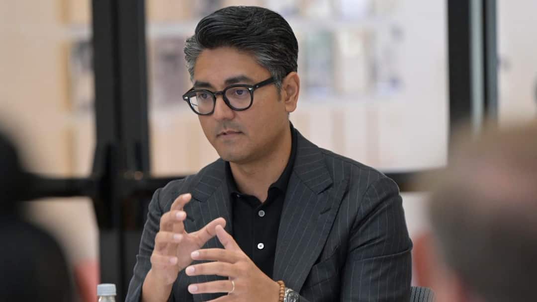 Indian-Origin Cincinnati Mayor Aftab Pureval Wins Second Term, Defeats JD Vance’s Half-brother