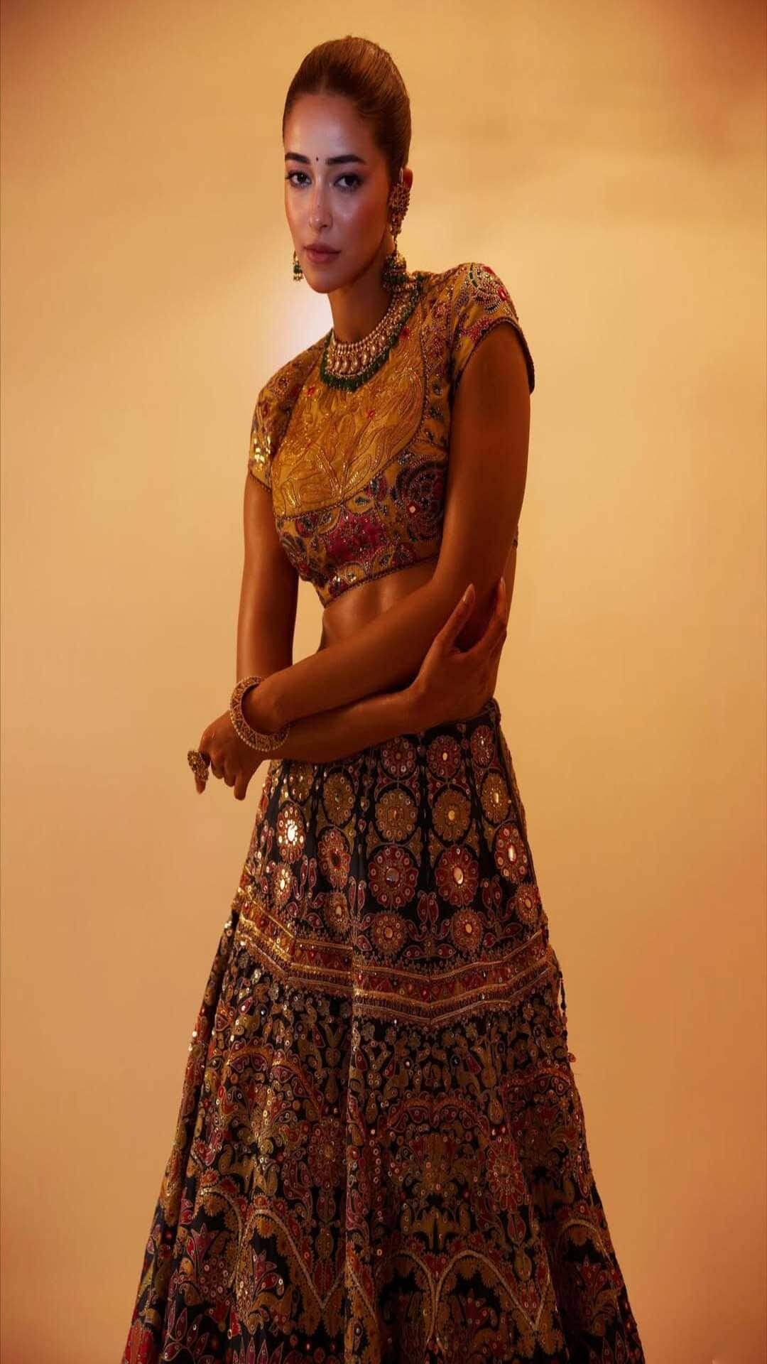Ananya Panday Reigns Like A Modern Desi Queen Ananya Panday Reigns Like A Modern Desi Queen