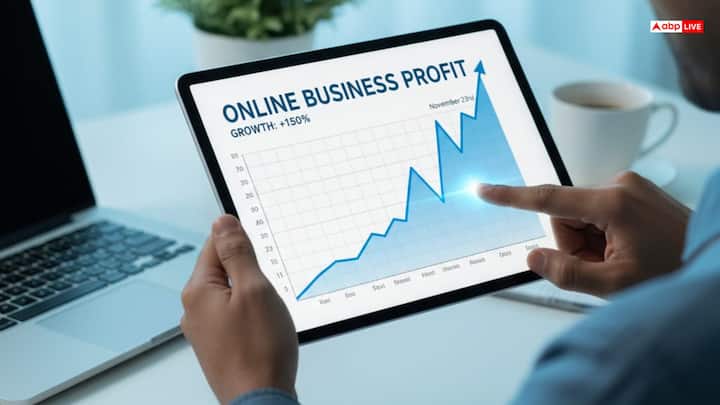 व्यापार तथा नौकरी: व्यापार में इस माह कोई खाश लाभ दिखाई नहीं देगा लेकिन नुकसान भी नहीं होगा, व्यापार में पूंजी का निवेश नहीं करे 23 नवम्बर से बिजनेस में लाभ दिखाई देगा.ऑनलाइन  व्यापार किए है उनको लाभ होगा.नौकरी संभलकर करे विवाद से दूर रहे.कार्य क्षेत्र में बेवजह का समय बर्बाद नहीं करे अधिकारी के साथ तालमेल बनाकर रखे ,सहकर्मी पर विश्वास नहीं करे .