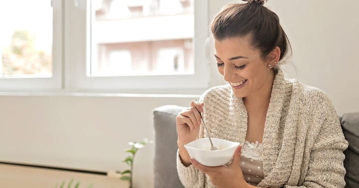 हे घटक मेंदूला नीट कार्य करण्यासाठी ऊर्जा पुरवतात. काही तास उपवास केल्यानेही मेंदूच्या कार्यावर काही परिणाम होत नाही.