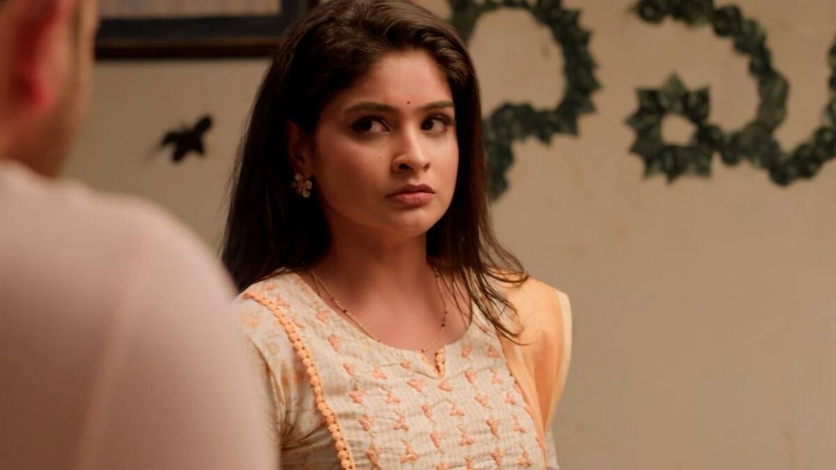 Illu Illalu Pillalu Serial Today November 5th: ఇల్లు ఇల్లాలు పిల్లలు: నర్మదని చంపేస్తానని బెదిరించిన సేనా.. అర్ధరాత్రి వీధిలో రచ్చ!