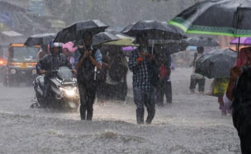 Puducherry school leave : புதுச்சேரி, காரைக்காலில் பள்ளிகள், கல்லூரிகளுக்கு விடுமுறை!