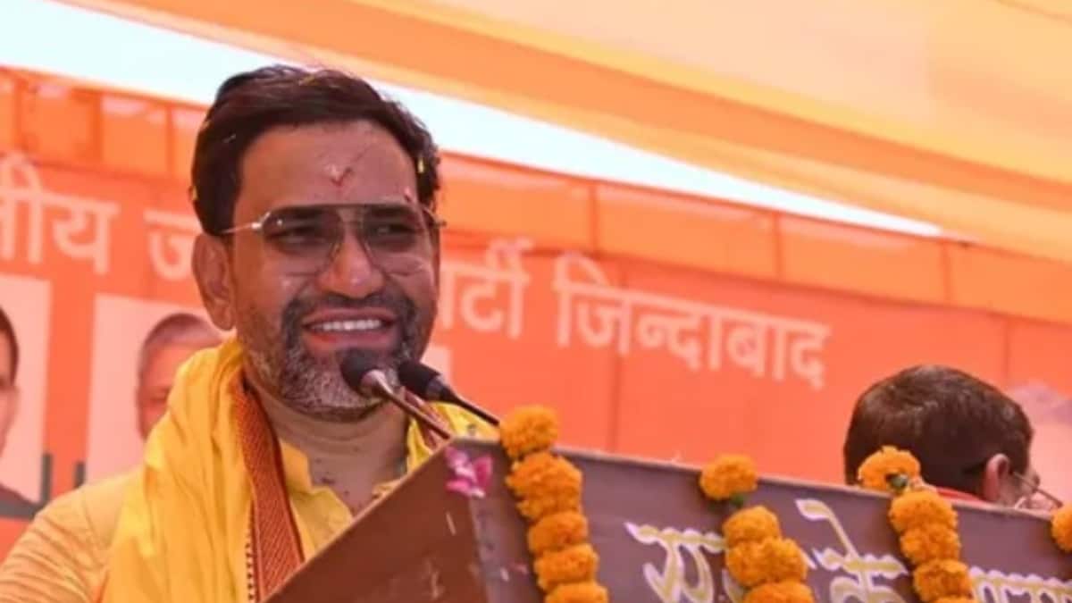 Nirahua’s Double Appeal: 'Vote For NDA In Bihar & Neelam Giri In Bigg Boss 19'