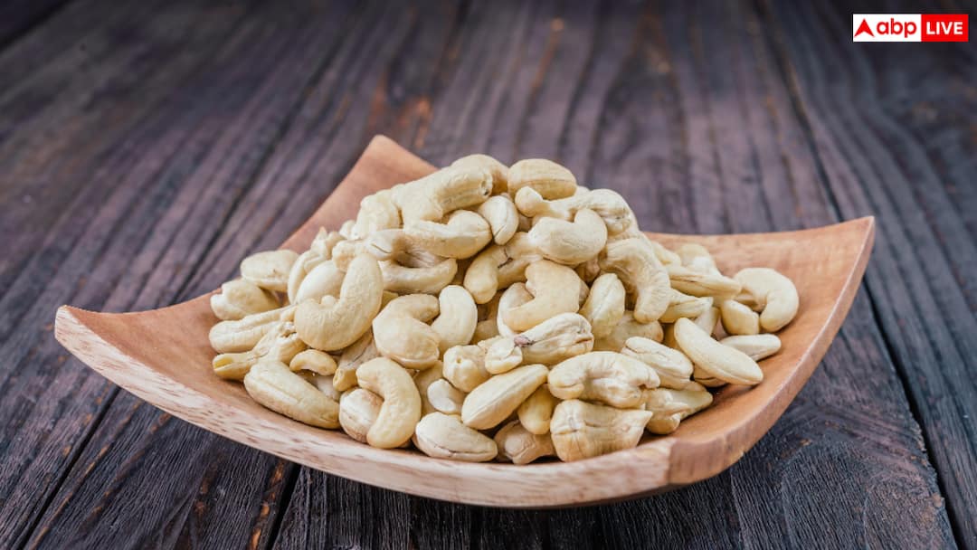 Grow cashew in your field you will earn a lot from farming know the process खेत में उगाए ‘सफेद सोना’ काजू की खेती से होगी तगड़ी कमाई, जानें पूरा तरीका देखभाल