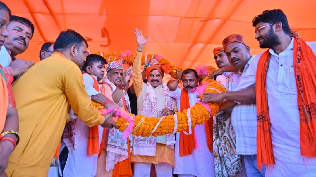 Bihar Election 2025 CM Mohan Yadav campaigned for NDA Candidates in Madhubani and Gaya 'बिहार चुनाव धर्म-अधर्म के बीच की लड़ाई', मधुबनी में प्रचार के दौरान बोले CM मोहन यादव