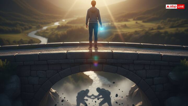 बुरे वक्त में बदला लेने की बजाय आगे बढ़ने का प्रयास करना चाहिए. क्योंकि बदला लेना विनाशकारी है और यह मानसिक शांति को भंग करता है. उन्होंने कहा है कि समस्याओं को कैसे देखा जाए, यह अधिक महत्वपूर्ण है और विनम्रता के साथ आगे बढ़ने से जीवन में सफलता मिलती है.