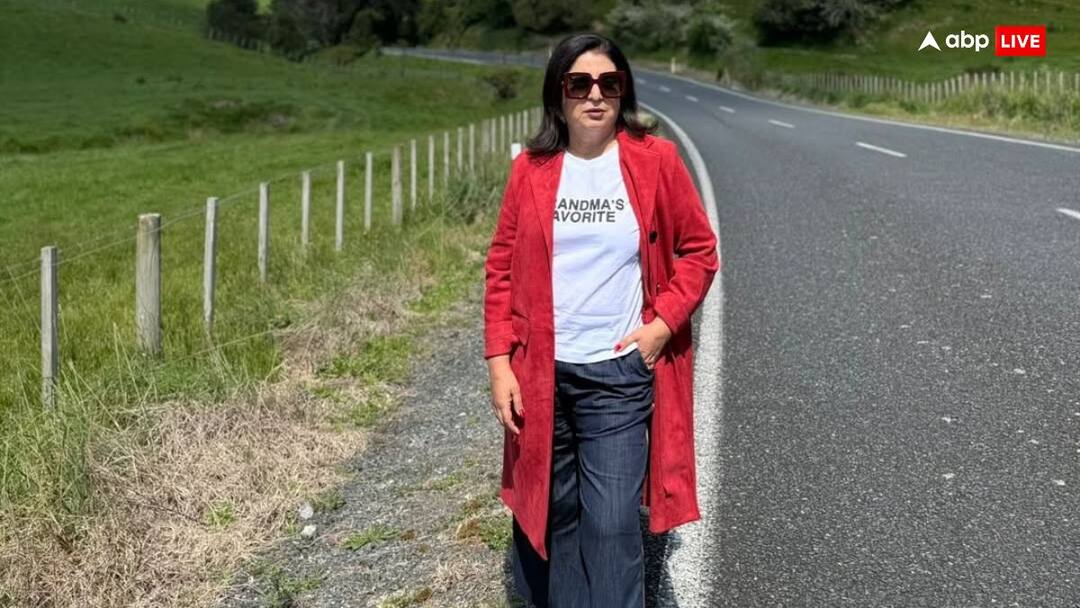 Farah Khan recalls when she kicked director who tried to hit on her during a shoot जब फराह खान ने बिस्तर पर बैठे डायरेक्टर को मारी थी लात, कहा- 'वो मुझपर डोरे डाल रहा था'