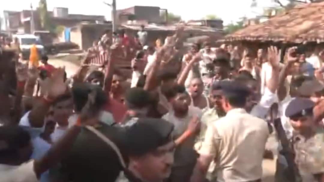 Bihar Deputy CM Vijay Sinha's Convoy Attacked In Lakhisarai On Polling Day