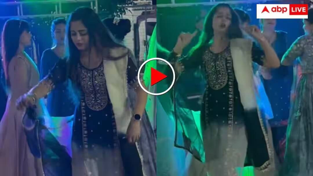 કાળો કુર્તા અને સફેદ દુપટ્ટો, ભાભીના અદભુત ડાન્સે ઇન્ટરનેટ પર મચાવી દીધી ધમાલ - વીડિયો વાયરલ trending video new bhabhi performed on haryanvi dance with wearing black suit and white dupatta કાળો કુર્તા અને સફેદ દુપટ્ટો, ભાભીના અદભુત ડાન્સે ઇન્ટરનેટ પર મચાવી દીધી ધમાલ - વીડિયો વાયરલ