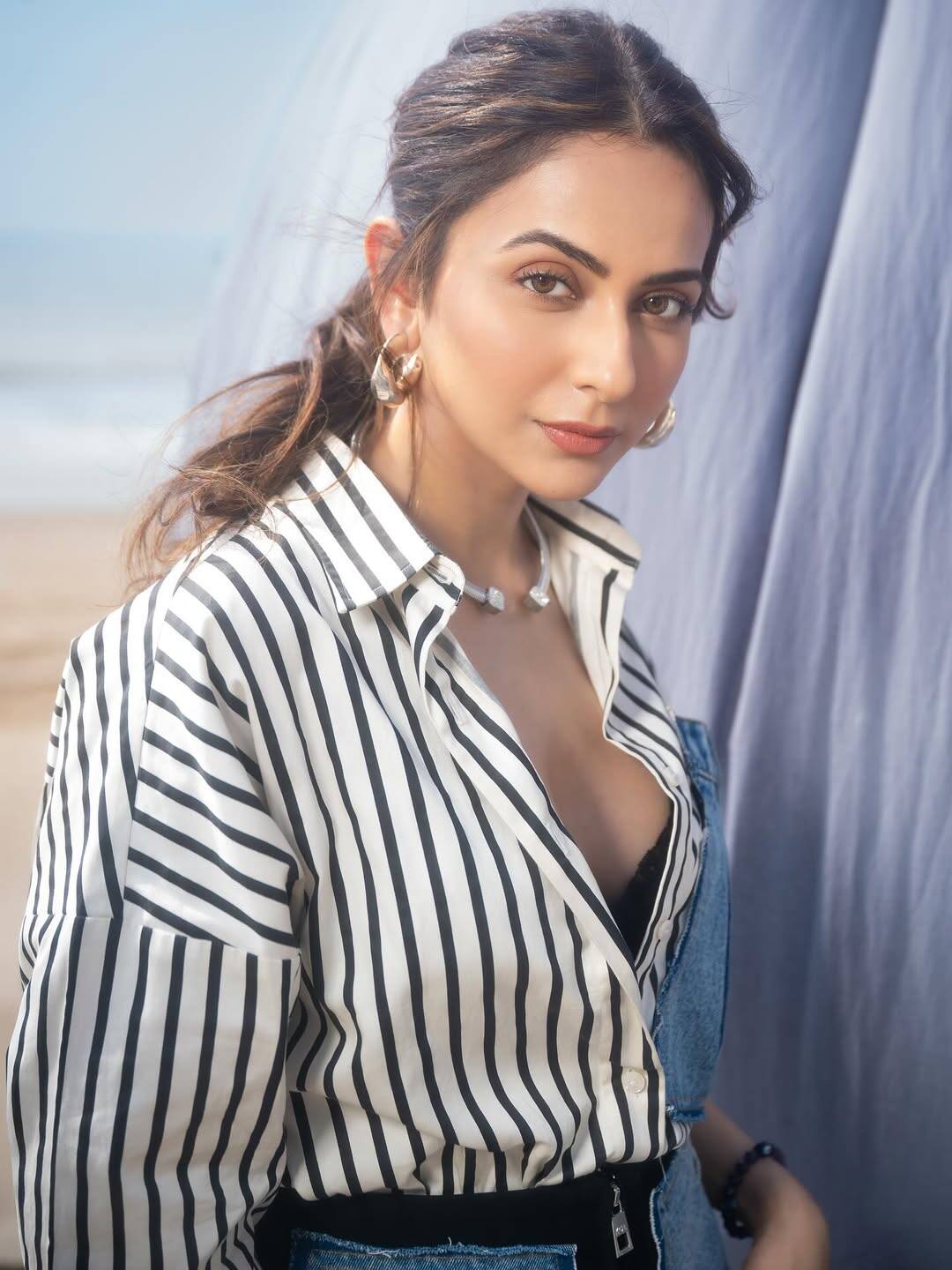 The film stars Rakul Preet Singh, Ajay Devgan, R. Madhavan, Javed Jaffrey, Meezaan are in the lead roles.