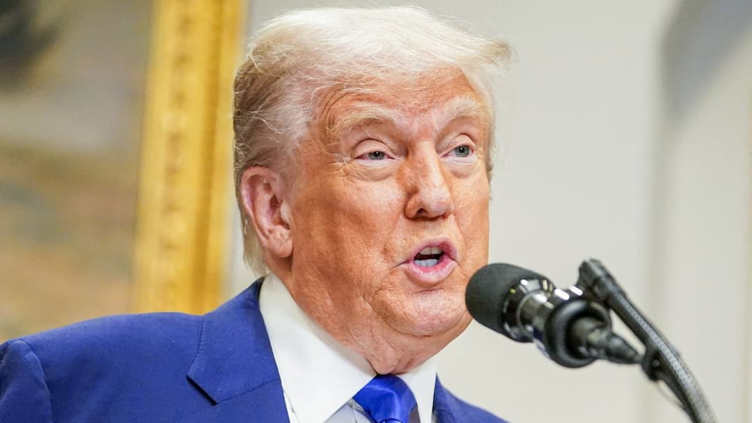 Global Tariffs Under Fire: Supreme Court Examines Trump’s Trade Powers