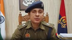 नोएडा के नाले में सिर और हाथ कटी महिला की लाश से हड़कंप, जांच में जुटी पुलिस