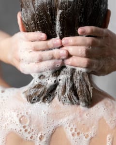 ਵਾਲਾਂ ਦੀ ਸਿਹਤ ਲਈ ਹਫ਼ਤੇ 'ਚ ਕਿੰਨੀ ਵਾਰ ਧੋਣਾ ਰਹਿੰਦਾ ਸਹੀ? ਜਾਣੋ ਮਾਹਿਰਾਂ ਤੋਂ