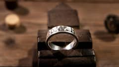 घर में ज्यादा से ज्यादा कितनी रख सकते हैं चांदी? जान लें RBI का नियम