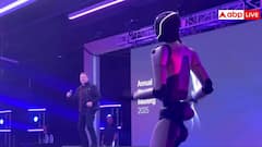 1 ट्रिलियन डॉलर सैलरी पर एलन मस्क का अनोखा जश्न, रोबोट संग डांस फ्लोर पर नाचे