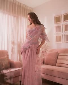 kritika kamra: પિંક સાડીમાં એક્ટ્રેસ કૃતિકા કામરાએ કરાવ્યું શાનદાર ફોટોશૂટ, જુઓ તસવીરો