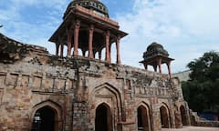 दिल्ली में किसने बनवाया था जहाज महल, क्यों रखा गया था यह नाम?