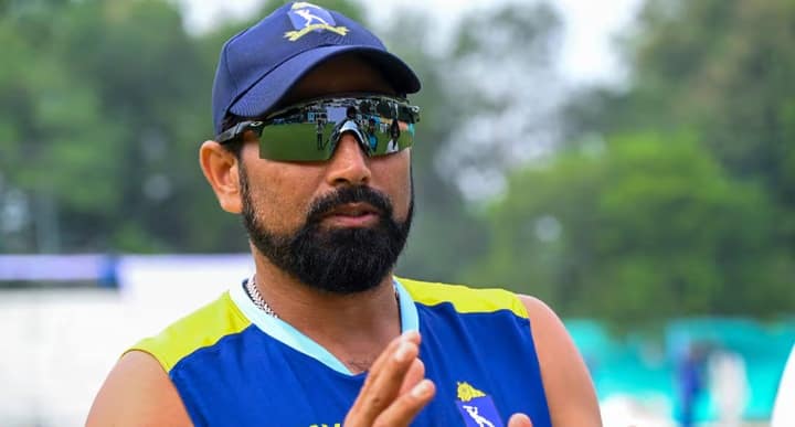 জাতীয় দলে আর ফেরা হবে না শামির? গম্ভীর ও ম্য়ানেজমেন্টের দিকে আঙুল তুললেন কোচ জাতীয় দলে আর ফেরা হবে না শামির? গম্ভীর ও ম্য়ানেজমেন্টের দিকে আঙুল তুললেন কোচ