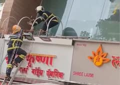 मुंबईच्या दादर परिसरातील स्टार मॉल इमारतीला भीषण आग, अग्निशामक दलाच्या गाड्या दाखल