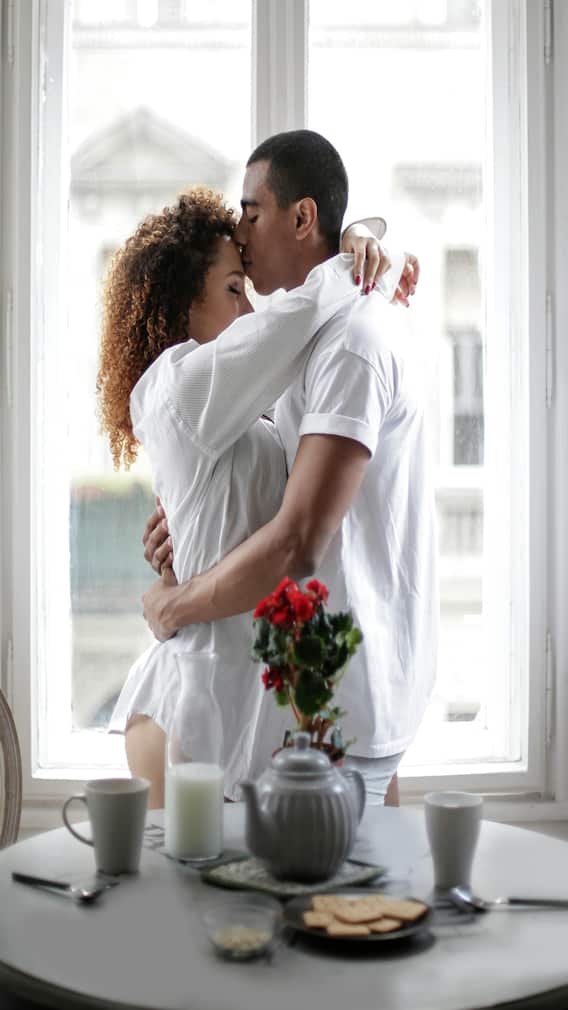 ప్రపంచంలో ఎన్ని రకాలుగా కిస్‌లు చేస్తారు?