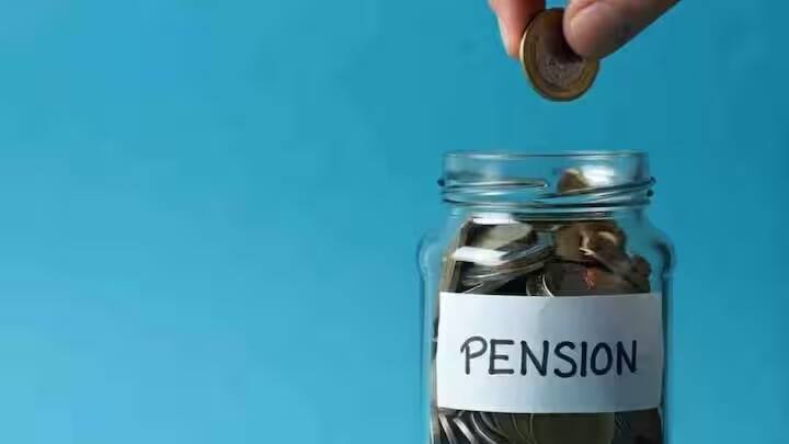 બેંક તમારી વિનંતી પર પ્રક્રિયા કરે છે, અને તે થોડા દિવસોમાં પૂર્ણ થાય છે. નિયમો અનુસાર, જ્યારે તમે યોજનામાંથી ઉપાડ કરો છો, ત્યારે તમને ફક્ત તે રકમ પ્રાપ્ત થાય છે જે તમે અત્યાર સુધી જમા કરી છે. આ પર મળેલું વ્યાજ અથવા સરકાર દ્વારા કરવામાં આવેલ યોગદાન તમને આપવામાં આવતું નથી.