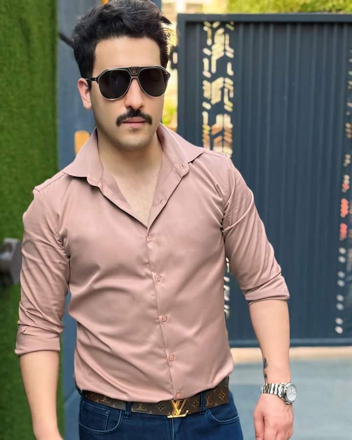 Digital creator Ankit Kalra was a well-known influencer and husband of Insha Ghai Kalra. He died suddenly last year in August 2024.