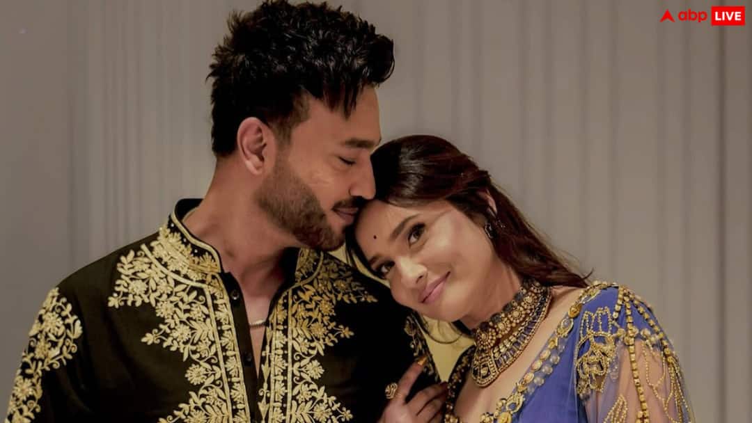 अंकिता लोखंडे के पति विक्की जैन ने किया 'हक' से डेब्यू, पत्नी बोलीं- मत भूलना शुरुआत कहां से की थी