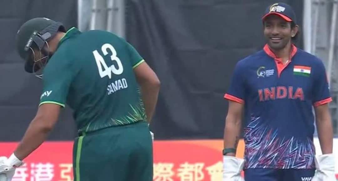 India Defeat Pakistan By 2 Runs, Uthappa Bags Player Of The Match Award