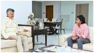 వరల్డ్ కప్‌ విజేత శ్రీచరణికి గ్రూప్‌-1 ఉద్యోగం, ఇంటి స్థలం; భారీ నజరానా ప్రకటించిన ప్రభుత్వం