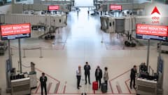 শাটডাউন আমেরিকায়! ৪০টি বিমানবন্দরে কমল উড়ান, ট্রাম্পের সিদ্ধান্তের মূল্য দিতে হচ্ছে মার্কিন যুক্তরাষ্ট্রকে?