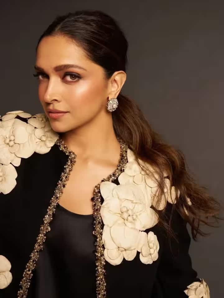 दीपिका पादुकोण ने अपने इंस्टाग्राम अकाउंट पर अपने लेटेस्ट फोटोशूट की तीन तस्वीरें शेयर की हैं, जिसमें उनका लुक फैन्स का दिल जीत रहा है।